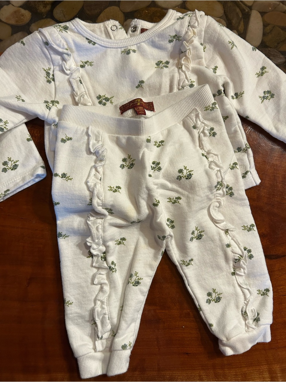 7 for all mankind white baby sweat set